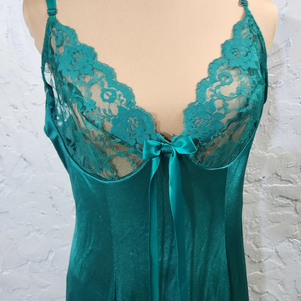 Vintage Teal Slip and Sheer Robe Set - Picture 9 of 15
